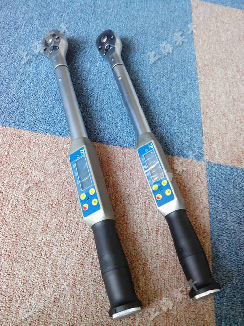 10N.m數(shù)字扭力扳手圖片