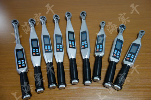 方頭高精度數(shù)顯扭力扳手