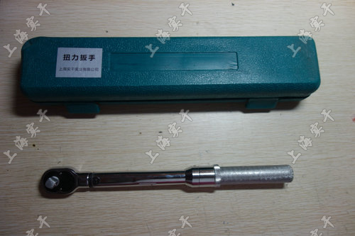 預置式扭力扳手