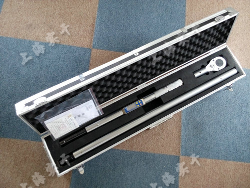 高精度數(shù)顯扭力扳手